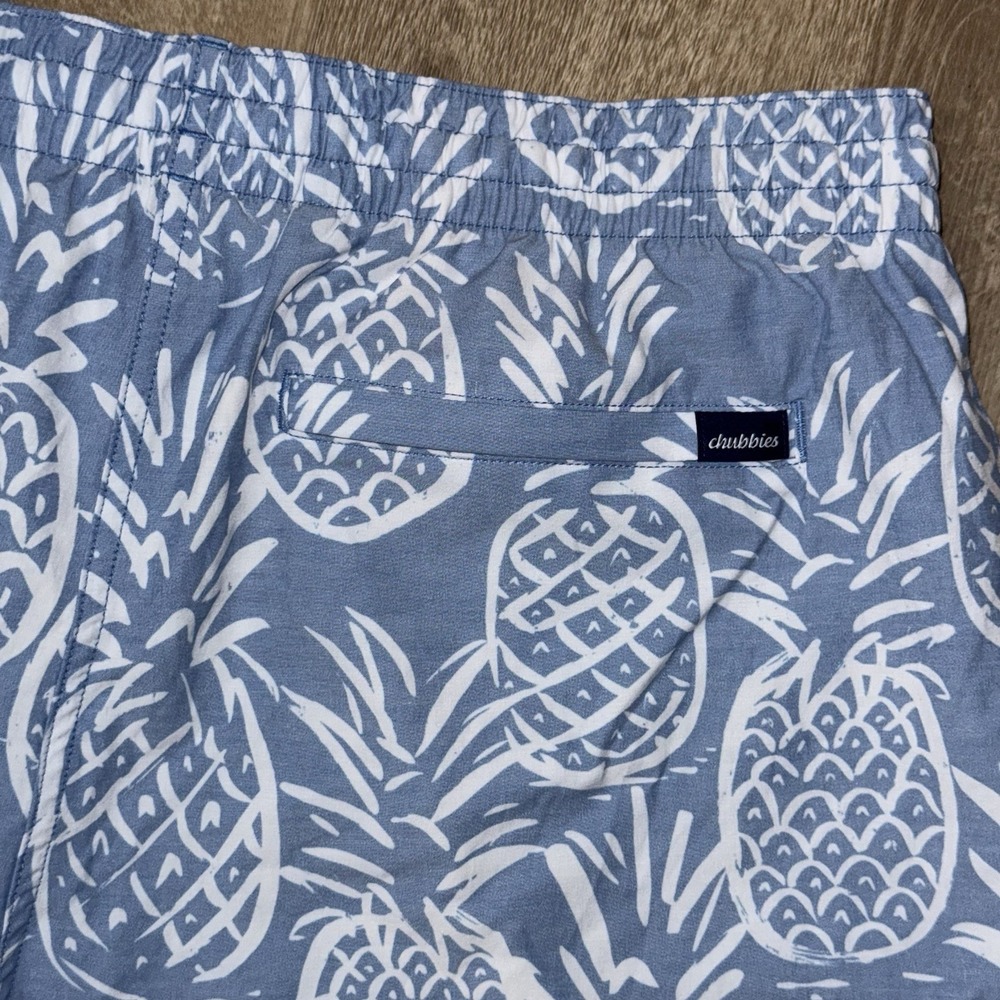 Chubbies Classic Swim Trunks 5.5" Men's XL Faded Blue Pineapples Lined Stretch
